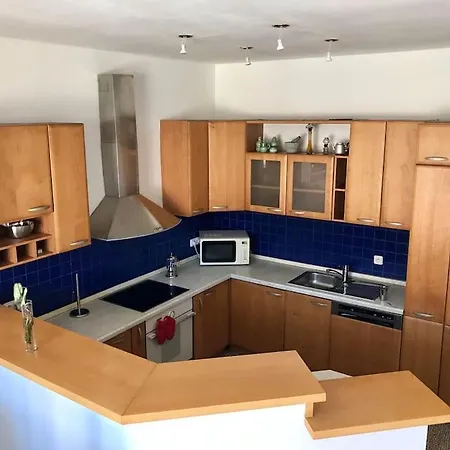 Apartment Next To The River. In Centre, Metro 3min Prague